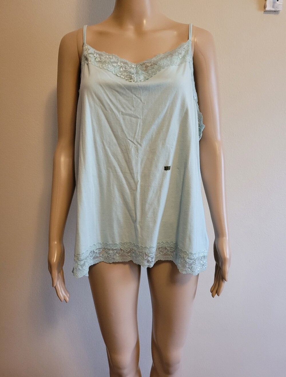 NWT - Van heusen Soft Green Lace Trimmed Camisole. Size XXL.